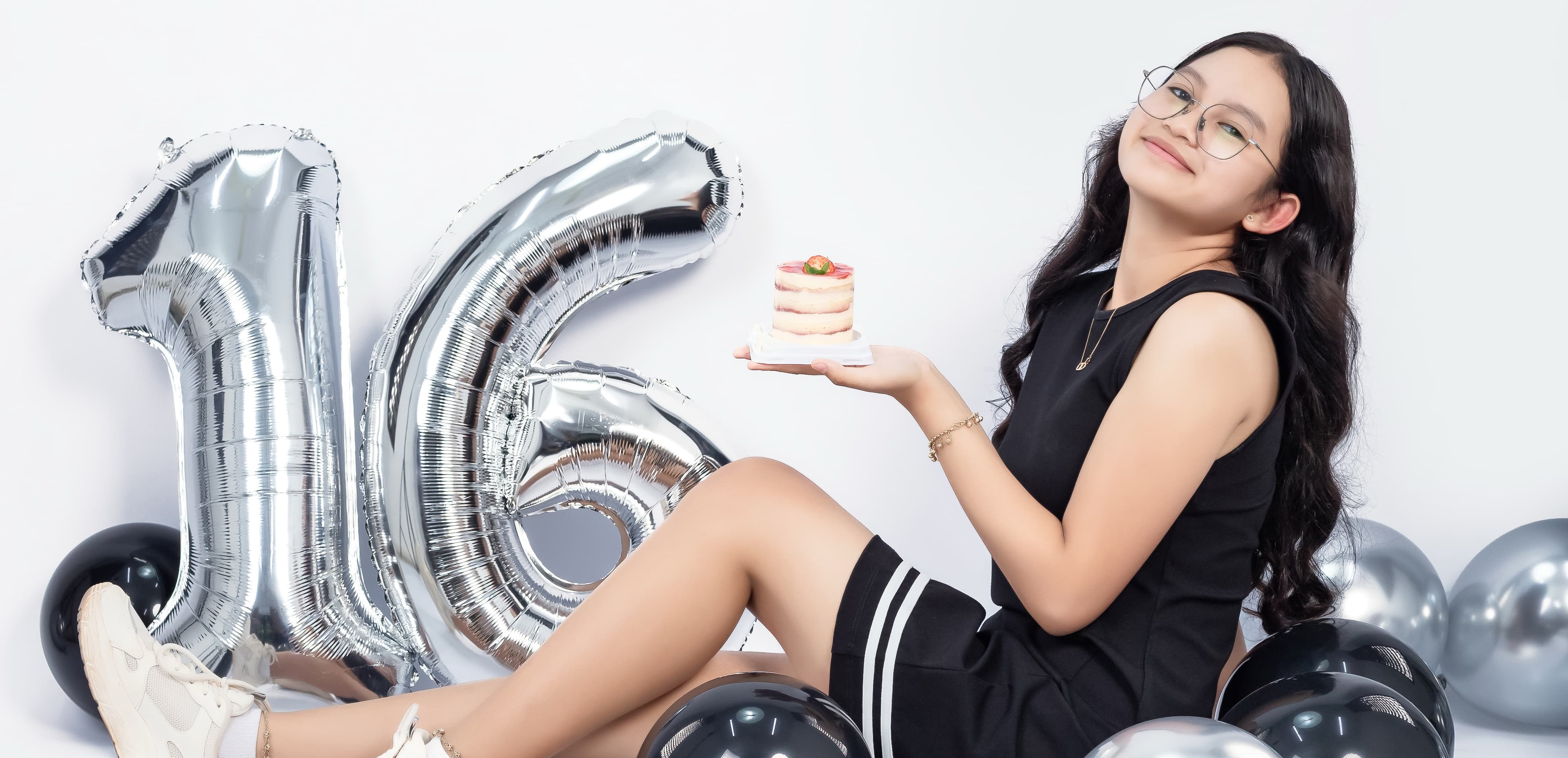 Celebrate Before the Big Day: Why a Pre-Birthday Photoshoot at Krapher Studio Is Worth It